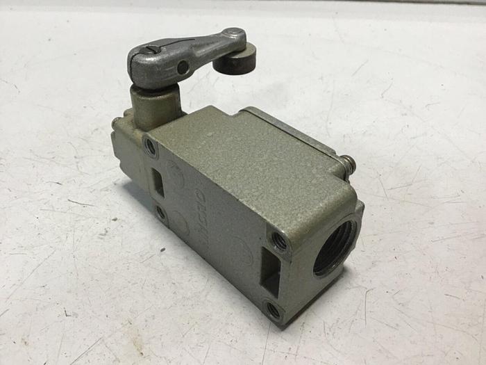 Used YAMATAKE Micro Limit Switch 1LS1-J #122157
