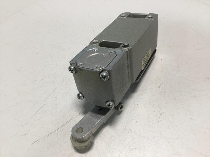 Used TELEMECANIQUE Lox-Switch C2JK05 #110518