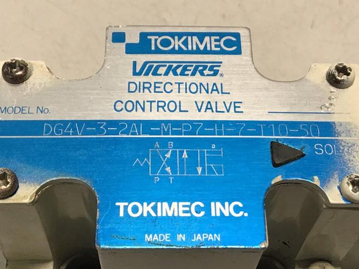 Used VICKERS Valve DG4V-3-2AL-M-P7-H-7-T10-50 #130531