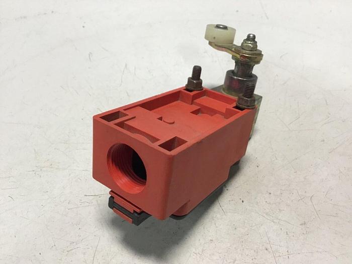 Used BERNSTEIN Limit Switch ENK-UV1Z AHS-V #121239