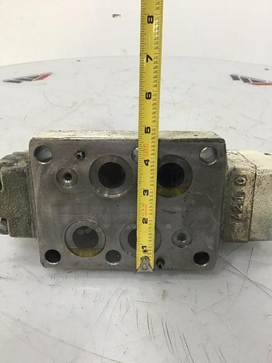 Used YUKEN Directional Valve DSHG-06-3C18-T-D24-51183 #117911