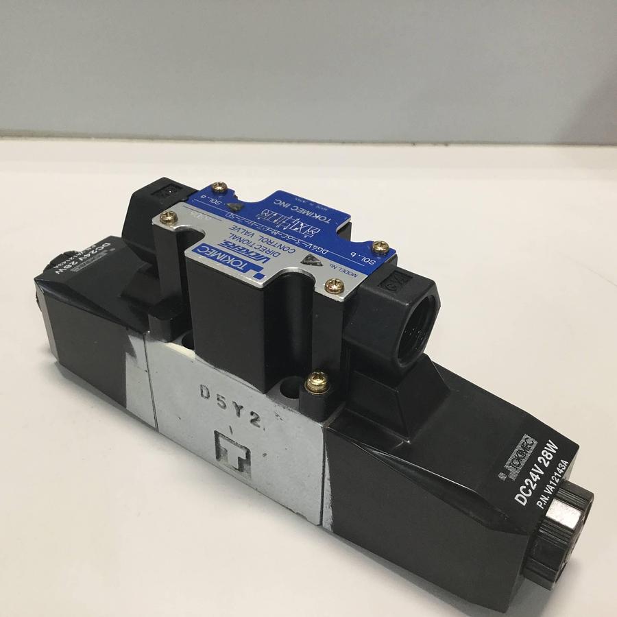 Used VICKERS Directional Control Valve DG4V36CMP7H750 USED