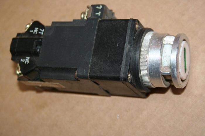Used TOKYO ELECTRIC COMPANY Push Button LS-1031E-11 Used