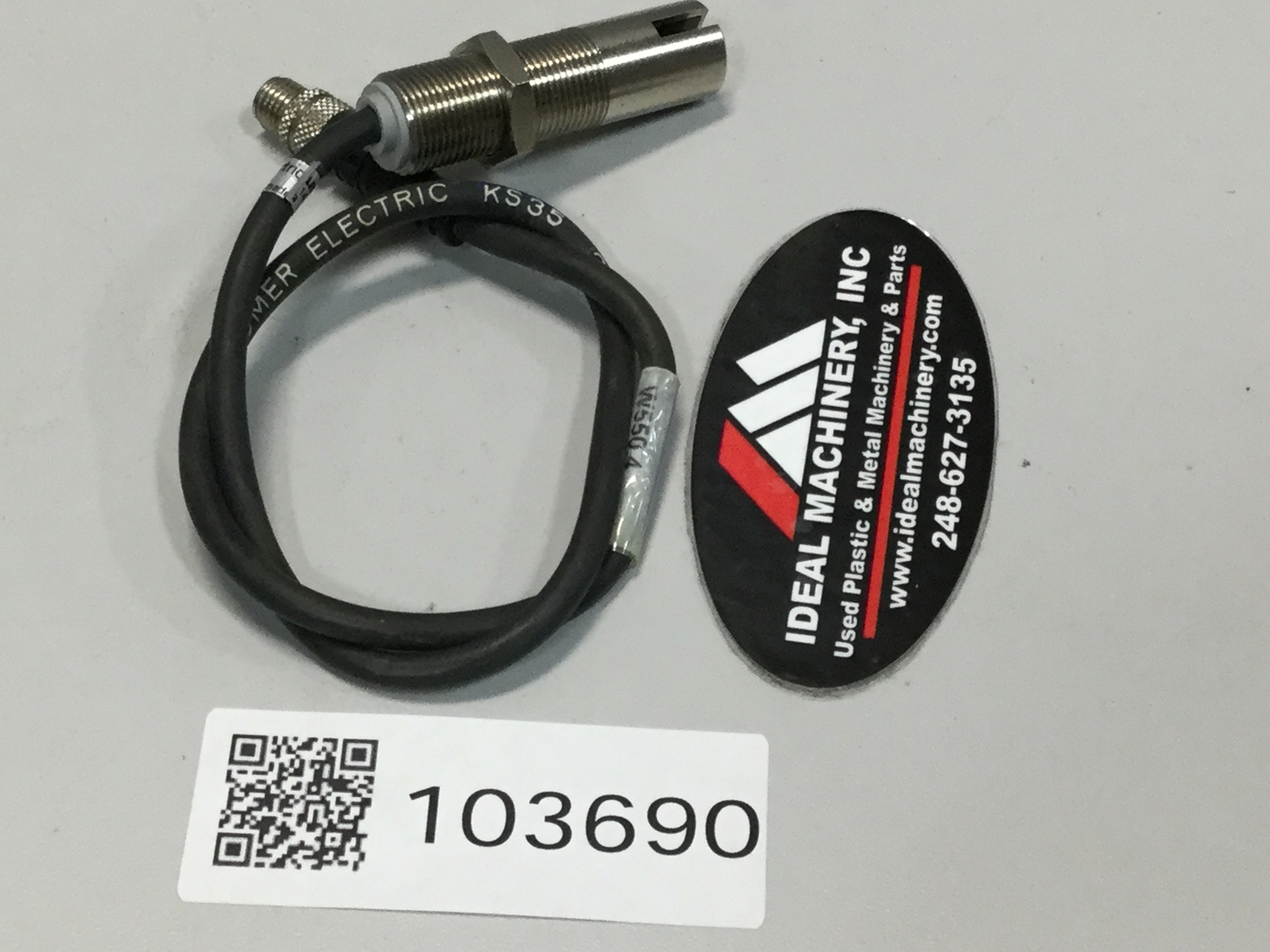 Used BAUMER ELECTRIC Proximity Sensor FEG 14.24/403858 USED