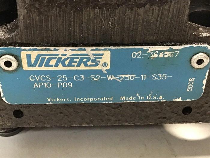 Used VICKERS Directional Valve DG4V-3S-2AL-M-U-HL7-60-EN490 #144602