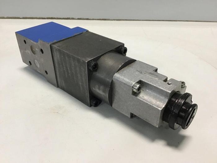 Used BOSCH Valve 0 811 402 003 #144704