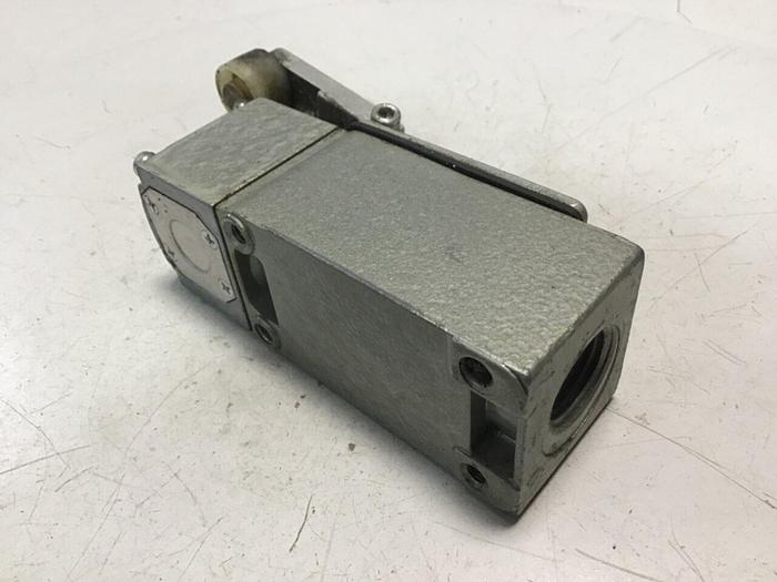 Used TELEMECANIQUE Lox-Switch C2JK05 #121791