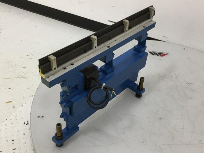 Used GENERIC Vibratory Feeder Stand SSI9-14 #105363