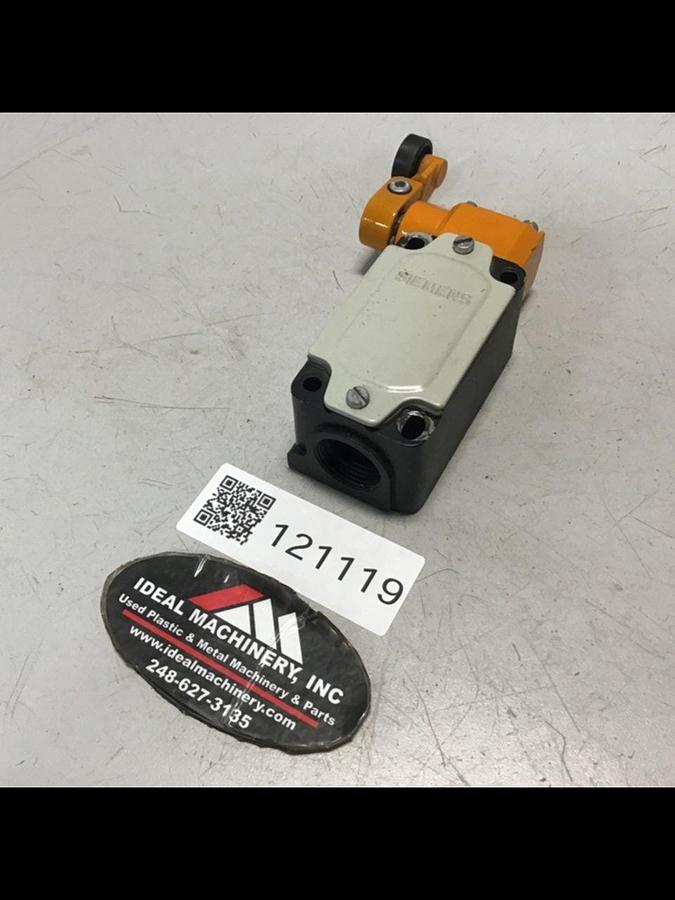 Used SIEMENS Limit Switch 3SE3 120-1J-ZX USED