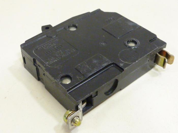 Used SQUARE D 20 Amp Circuit Breaker QOB120 #57217