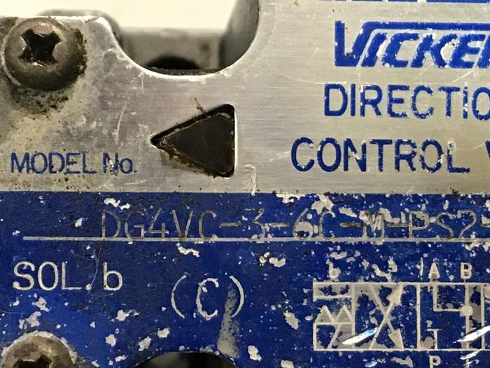 Used VICKERS Valve DG4VC-3-6C-M-PS2-H-7-50-JA100 #130509