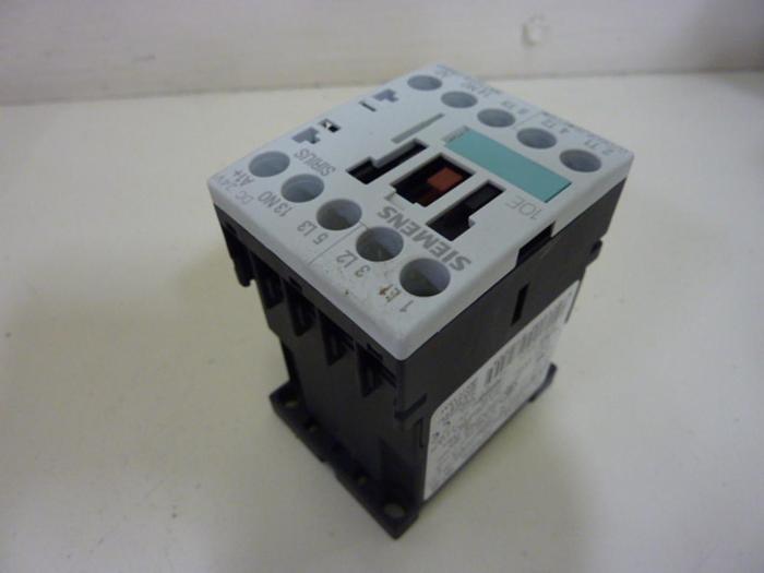 Used SIEMENS Contactor Relay 3RT1015-1BB41 #50280
