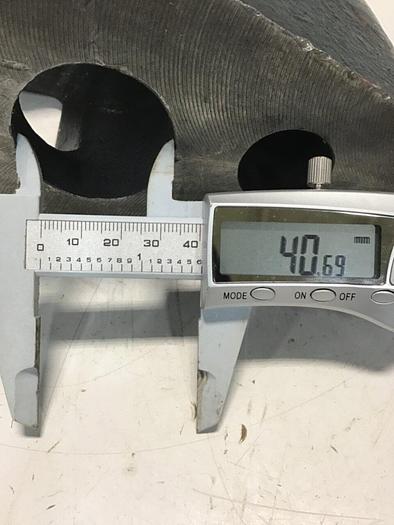 Used HUSKY Tie Bar Lock Link Mount Bracket 244693 #129996