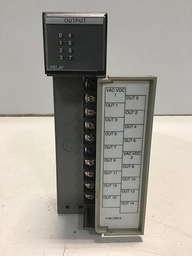 Used ALLEN BRADLEY Output Module 1746-OW8 SER A #127342