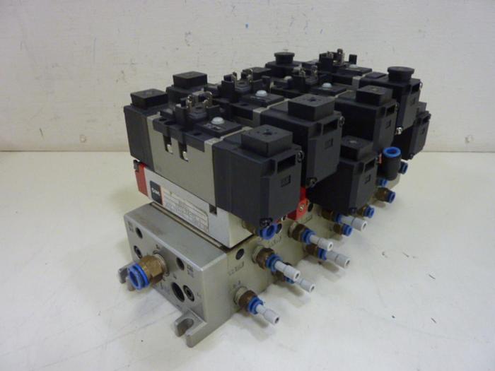 Used SMC Control Block w/ Valves VV71-PR-02 #60101