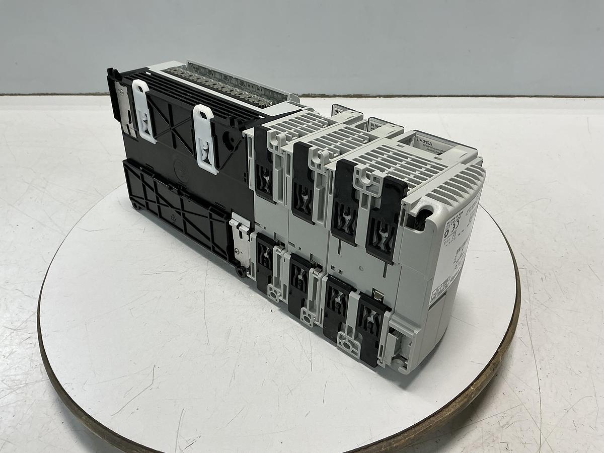 Used ALLEN BRADLEY 1764-24BWA SER B
