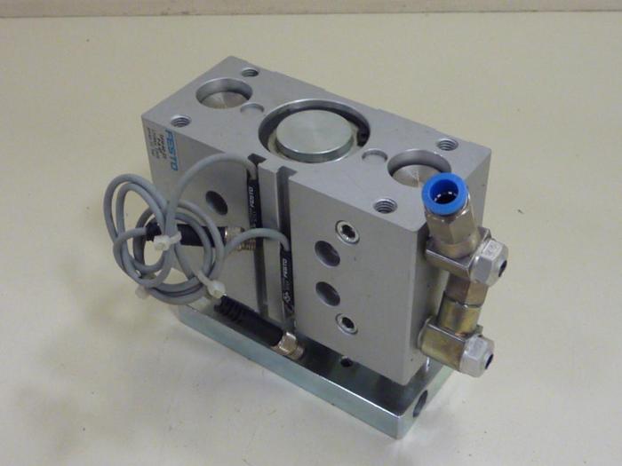 Used FESTO Pneumatic Cylinder DFM-40-25-P-A-GF #57328