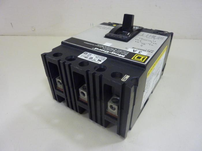 Used SQUARE D 3 Amp Circuit Breaker FAL3600311M #46572