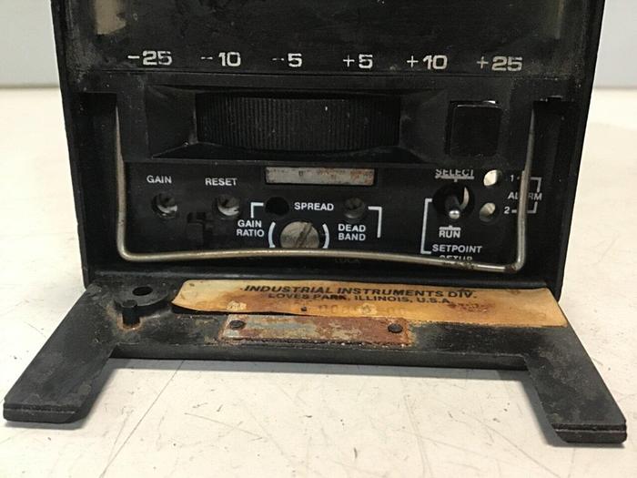 Used BARBER COLMAN Temperature Controller 585A-00016-000-0-00 #129799