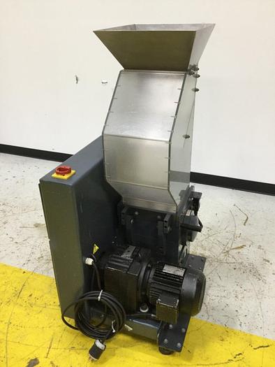 Used BUDZAR 1.5 HP Grinder / Granulator, SG2427H, Used