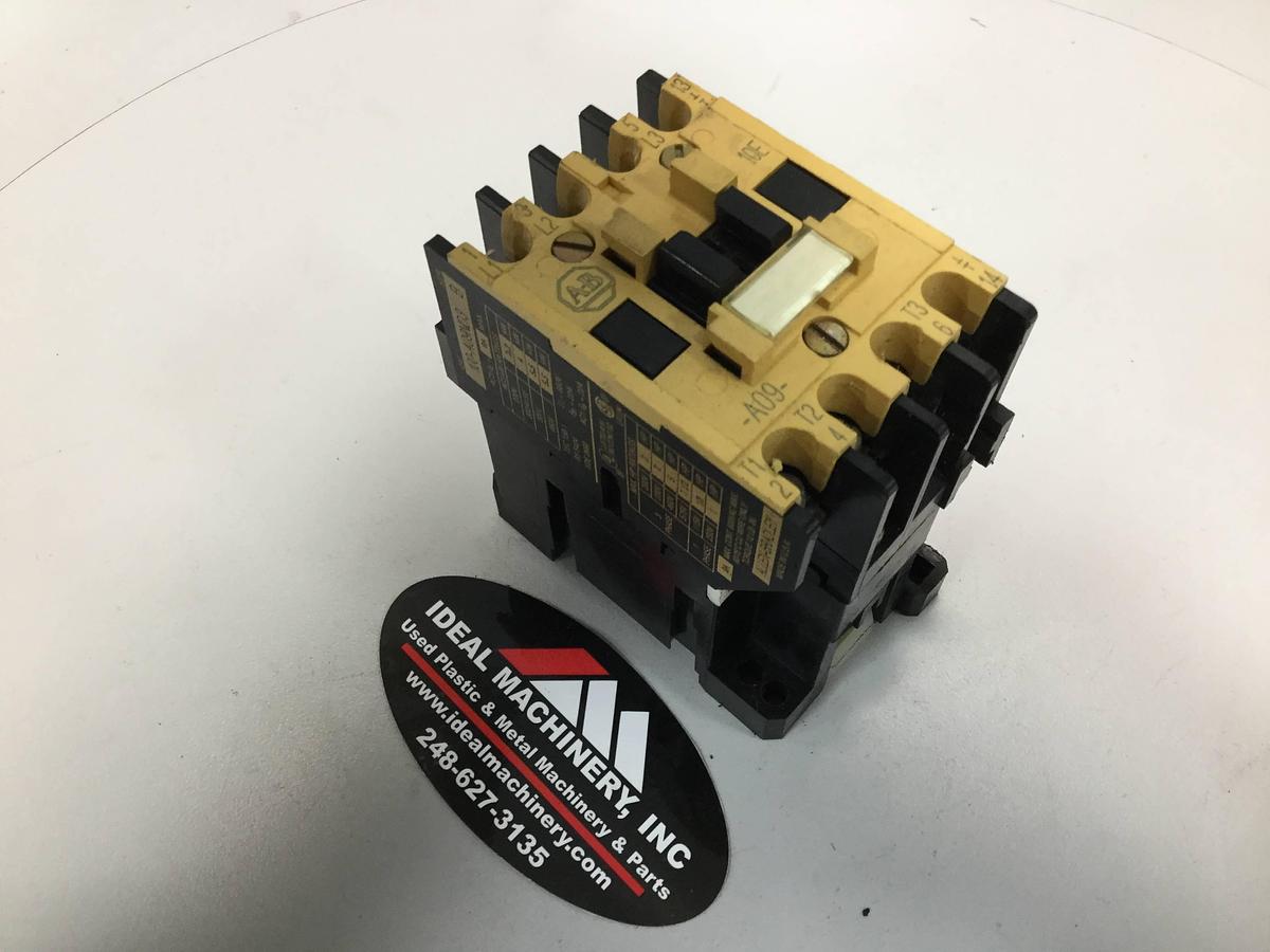 Used ALLEN BRADLEY Contactor 100-A09ND3 SER B USED