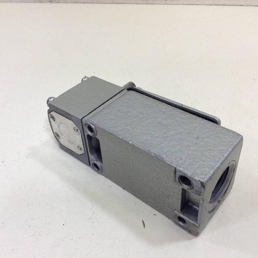 Used TELEMECANIQUE Lox-Switch C2JK05 #71126