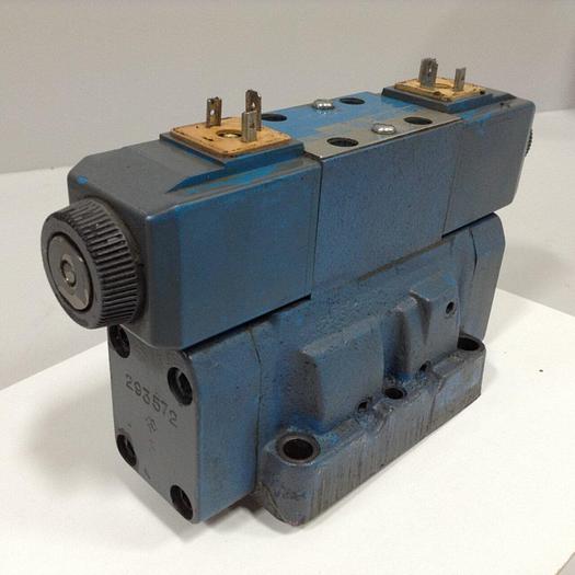 Used VICKERS Valve DG4V-3-6C-M-U-HL7-60-B13 Used