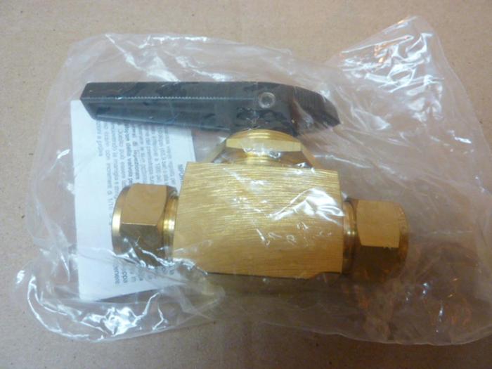 SWAGELOK Valve B-45512 #41221