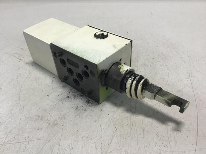 Used PARKER Directional Control Valve D3T1H21X4537 Used