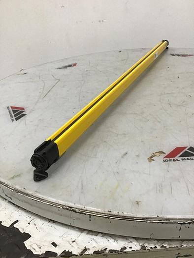 Used KEYENCE CORP Light Curtain GL-R56H-R Used