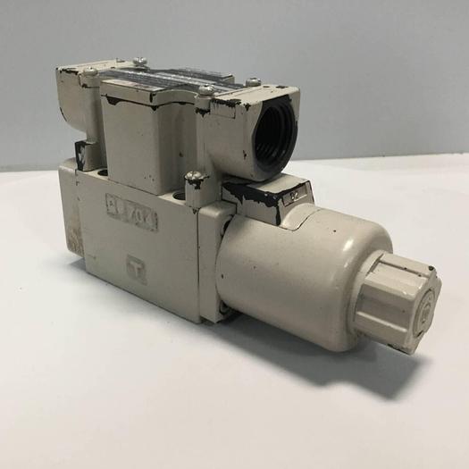 Used NACHI Directional Control Valve SS-G01-A3X-GR-D2-20 #91602