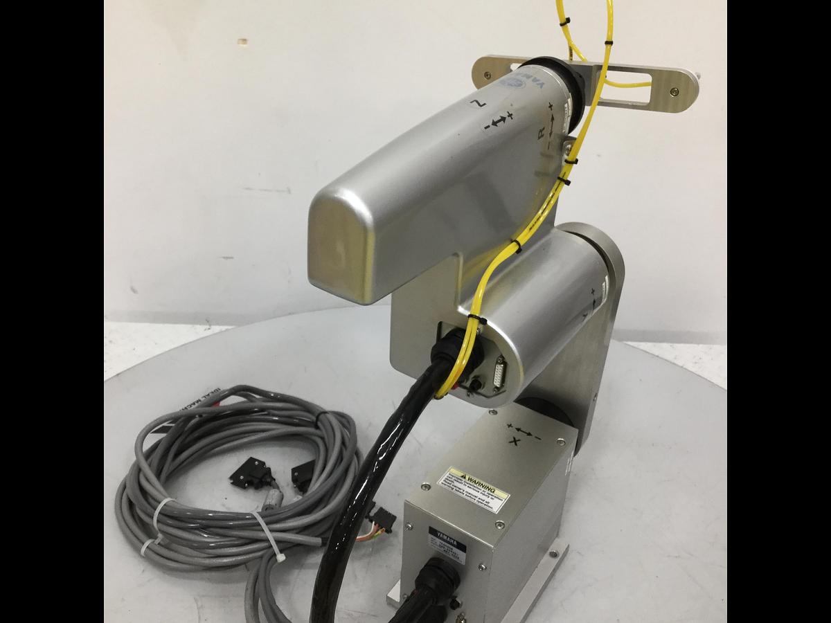 Used YAMAHA High Speed Scara Robot YK400XS #103195
