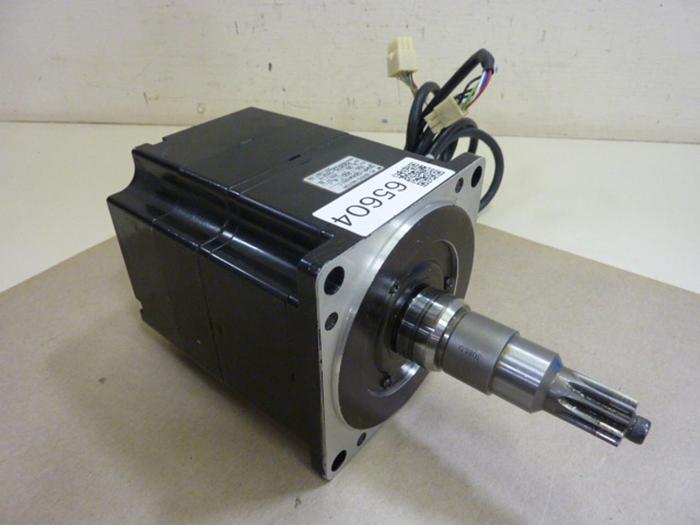 Used YASKAWA AC Servo Motor SGMP-08AWYR11 #65604