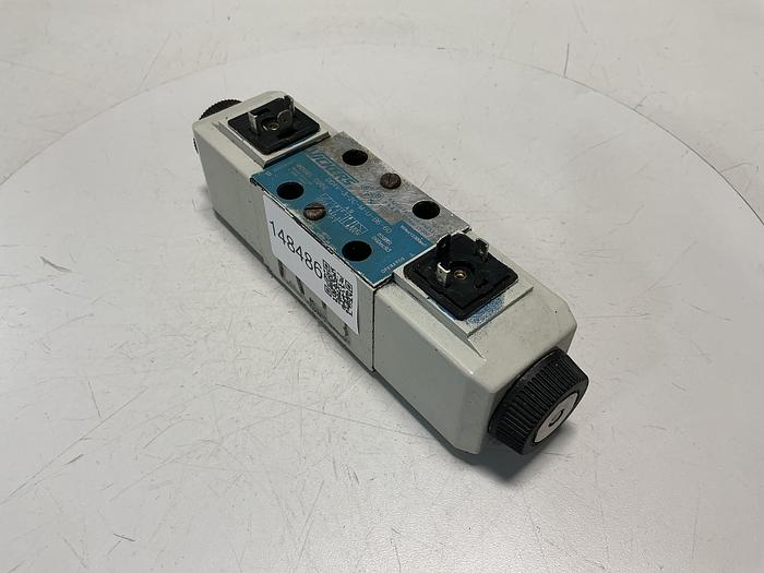 Used TOKIMEC DG4V-3-2C-M-U-B6-60