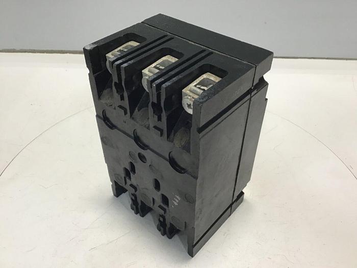 Used GENERAL ELECTRIC / GE 100 Amp Circuit Breaker TED136100 #128310