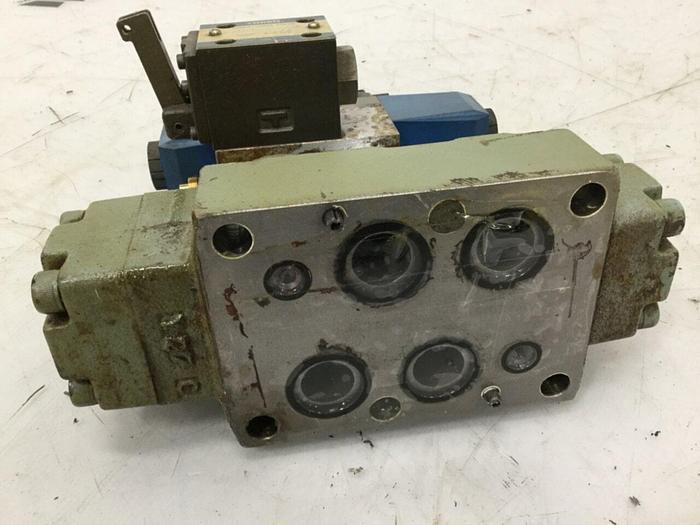 Used VICKERS Valve DG4V36CMP711750JA100 #114068