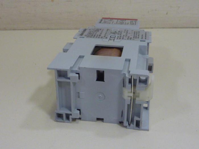 Used ALLEN BRADLEY Contactor 100S-C09DJ14C SER A #63657