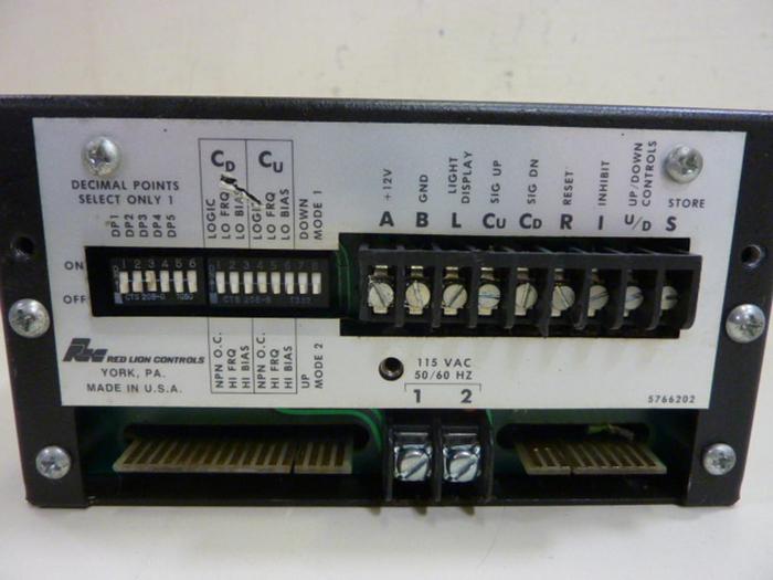 Used RED LION CONTROLS Digital Counter 5766202 #63391