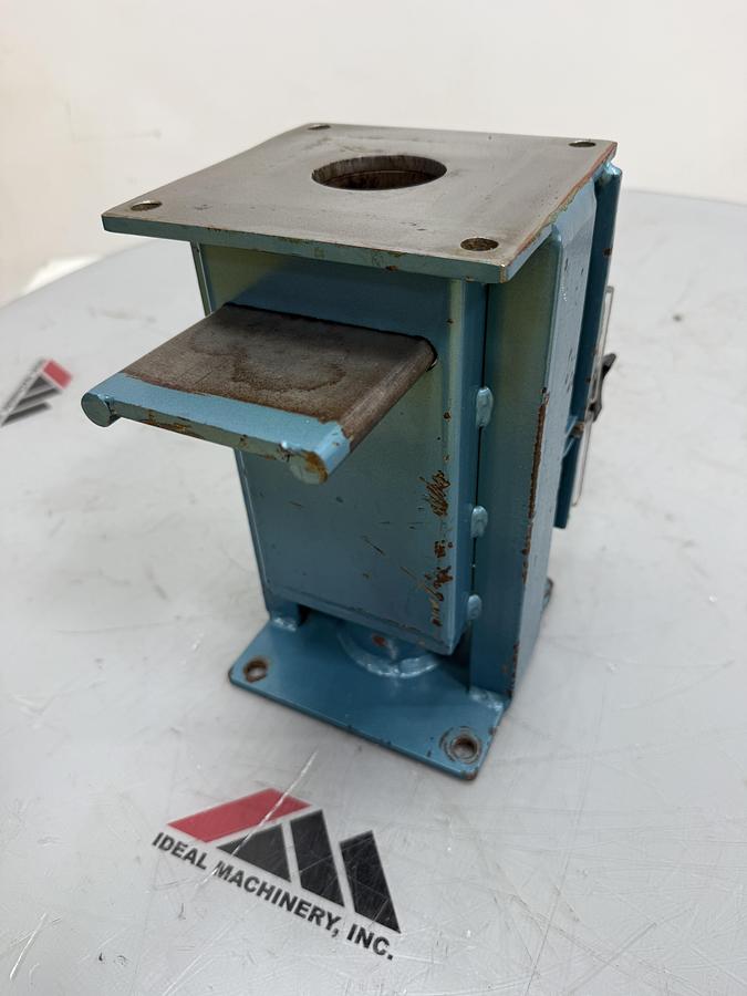 Used METAL FABRICATING