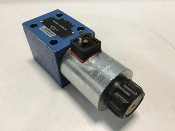 Used MANNESMANN REXROTH Valve 4WE10EA33/CG24N9K4 Used