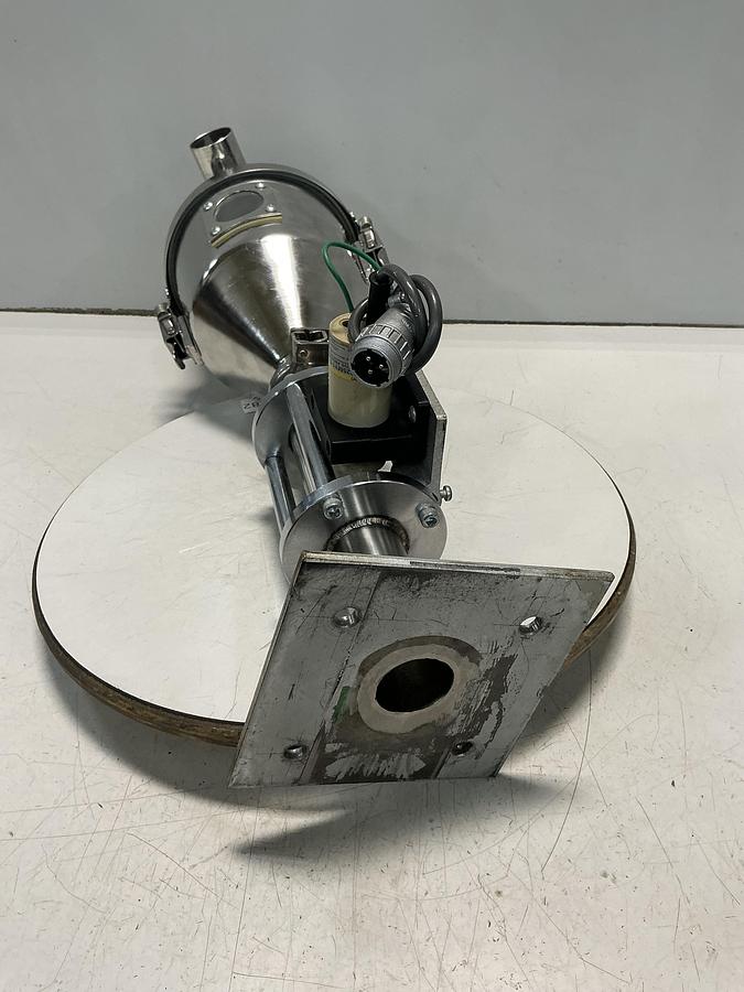 Used METAL FABRICATOR LOADER