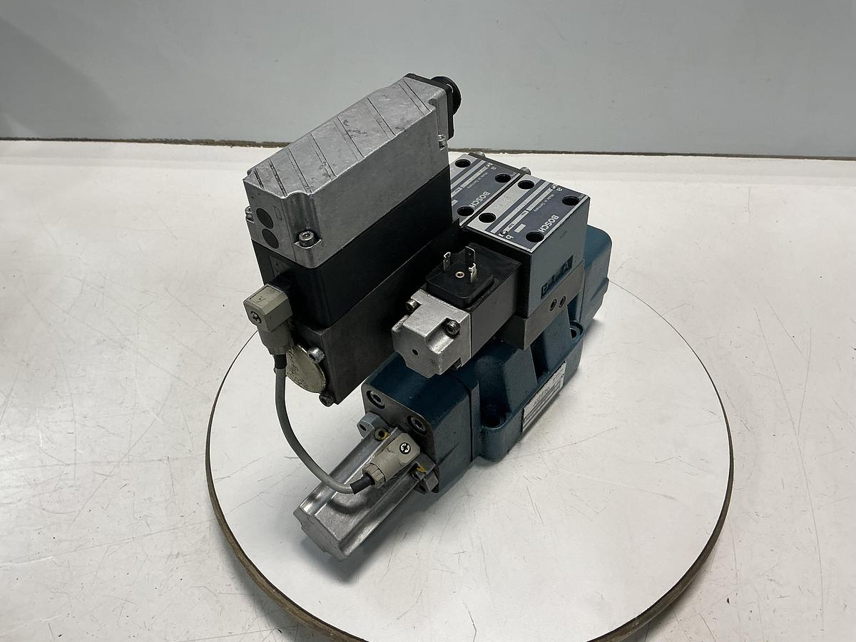 Used BOSCH 0 811 404 607