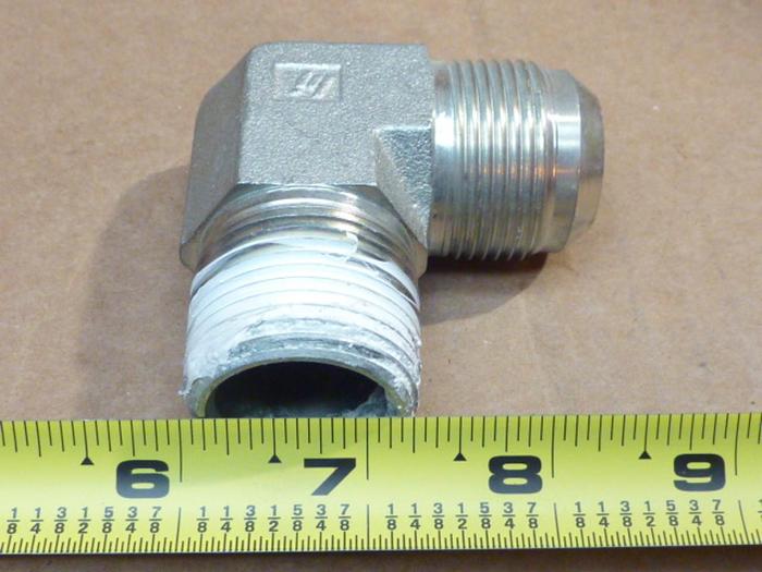 Used BI-LOK Elbow 2501-16-16 #40530 SCRAPPED / DNL