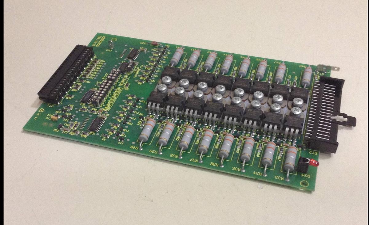 Used BACHMANN ELECTRONIC Output Card CA16/P2.5S E06149/00 USED