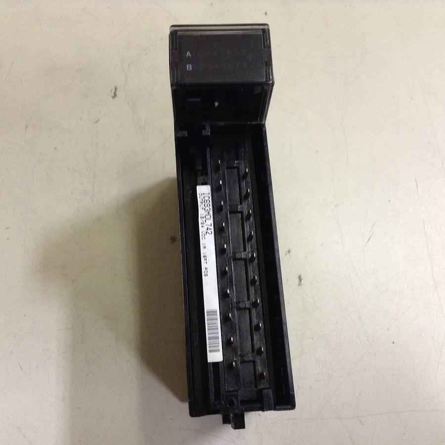 Used FANUC Output Module IC693MDL742D USED