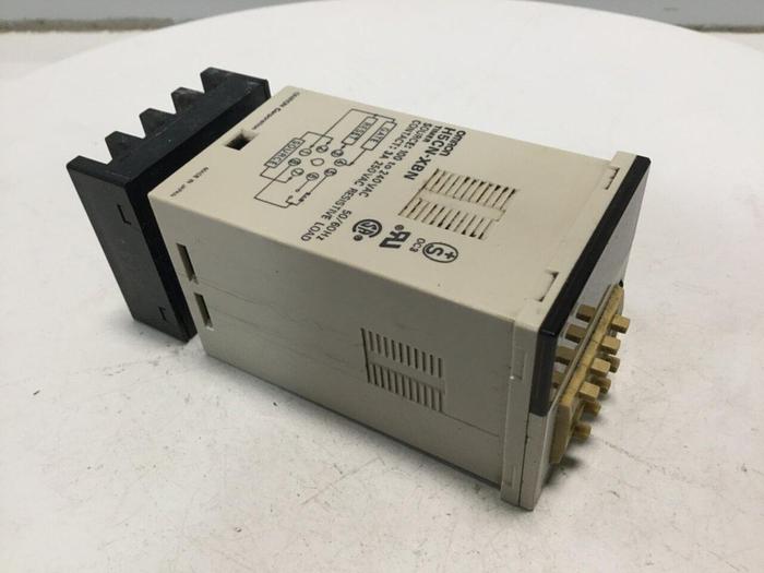 Used OMRON Temperature Control H5CN-XBN #104895