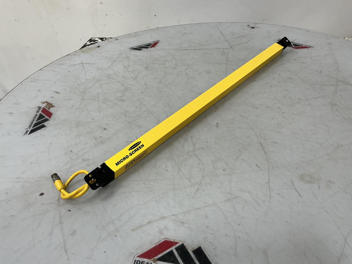 Used BANNER USE2824YP2