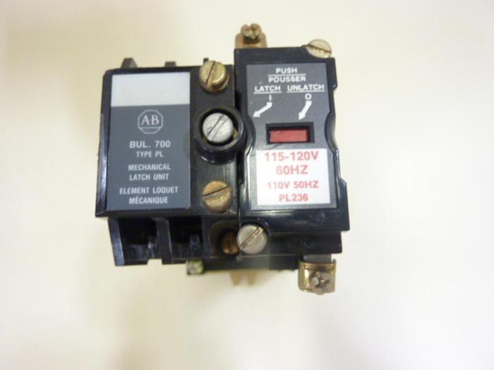 Used ALLEN BRADLEY AC Relay 700-P200A1 SER B #85070