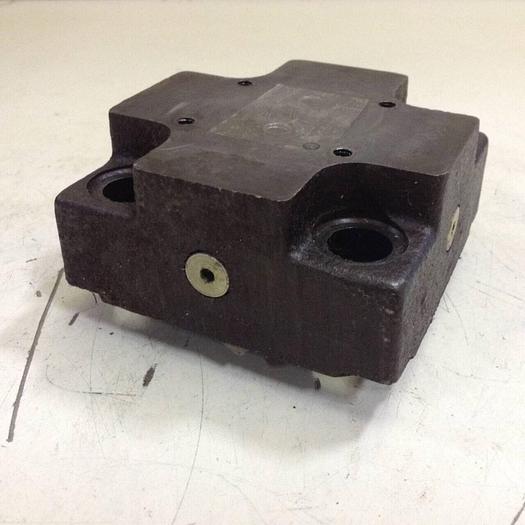 Used VICKERS Valve CVCS25D1S210S19 #89199