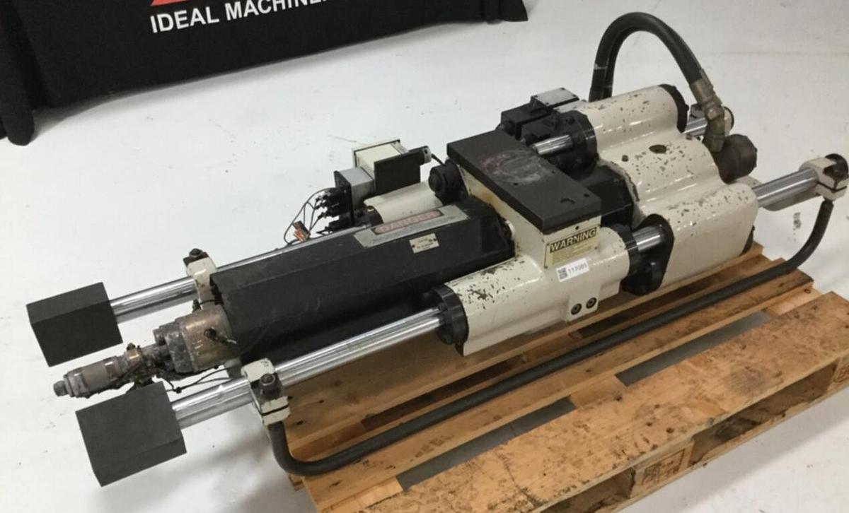 Used CINCINNATI MILACRON 2.97 Oz Injection Unit VS33-2.97 USED
